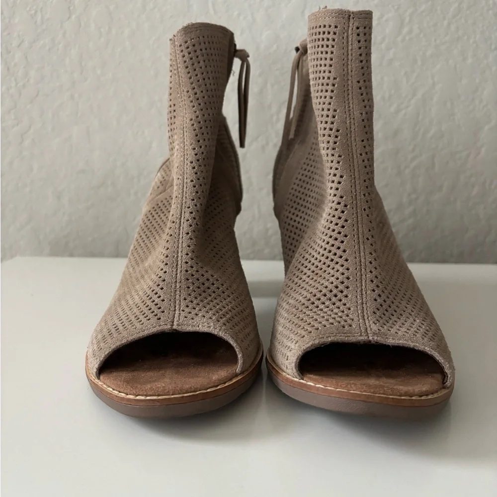 Toms Majorca Peep Toe Bootie Size 9 - Picture 8 of 11